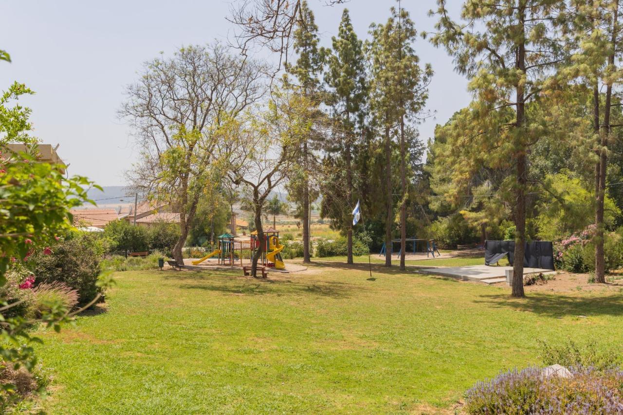 Tal Shahar Zimmers Luaran gambar